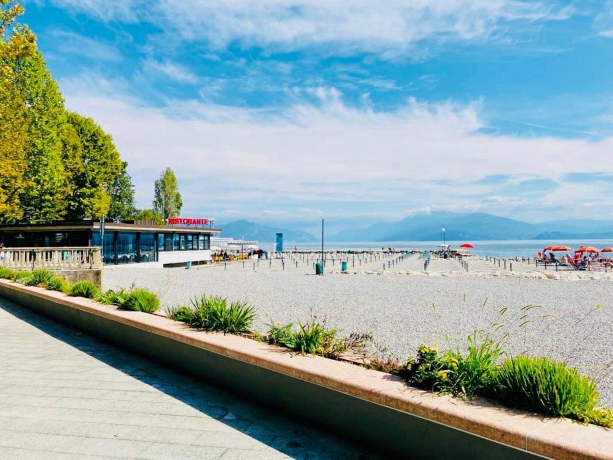 Sunshine On Garda Lake - Private Appartement Desenzano del Garda